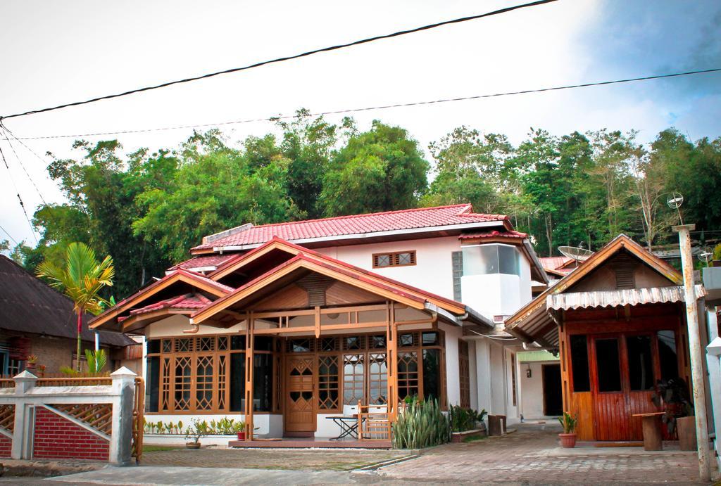 Bamboosa Hotel Bukittinggi Bagian luar foto